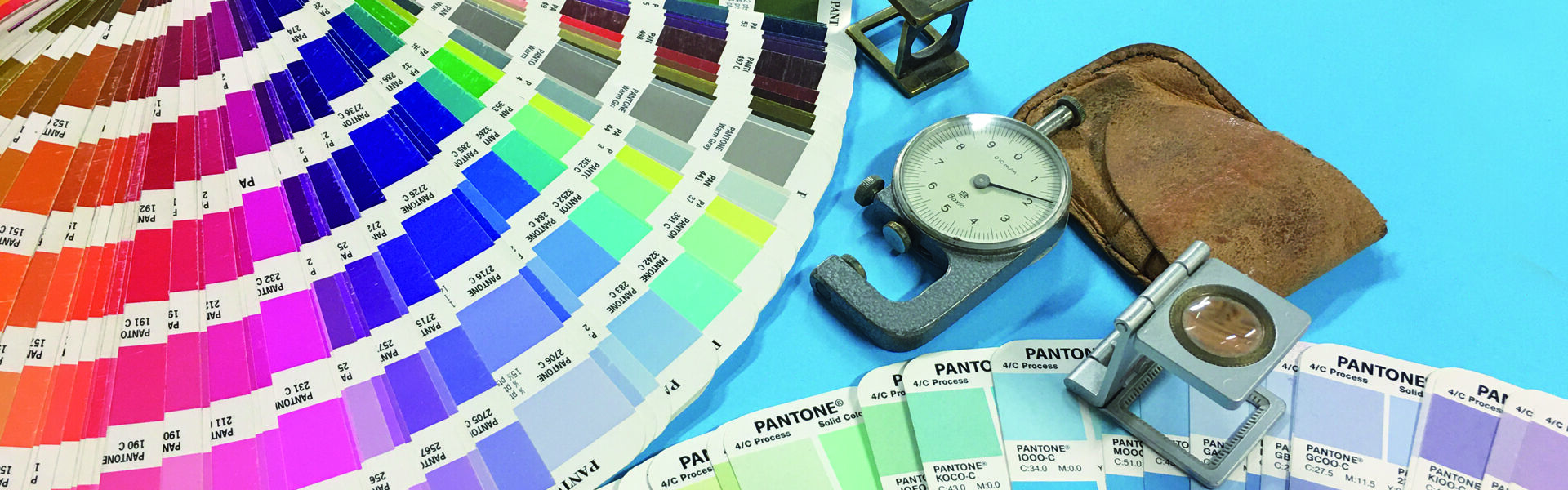 PANTONE GRAMAGEDOR.jpg